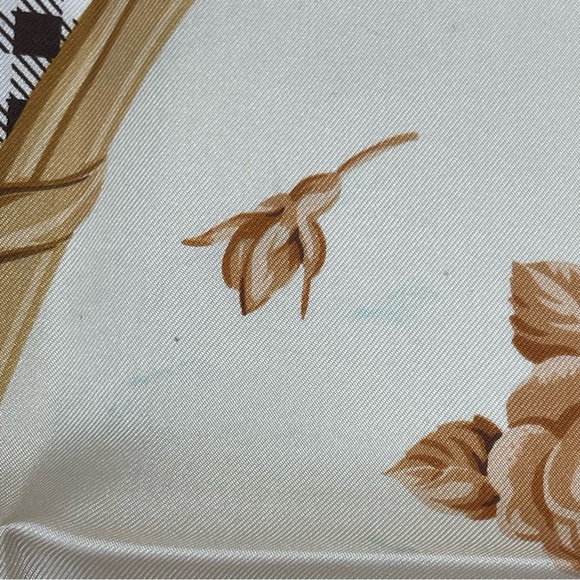 Burberrys vintage silk scarf - Picture 7 of 12